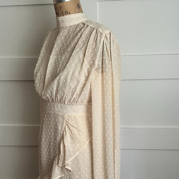Elegant Showpo Mini Dress, Cream, Size 2 - Picture 5 of 12